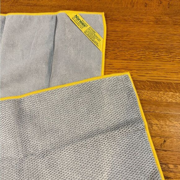 Norwex Kitchen Towel Graphite with Sunflower Trim NWT - Picture 6 of 10